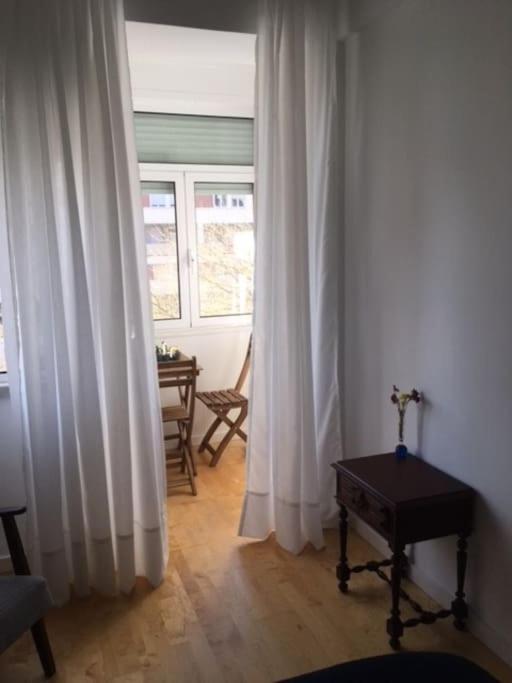 Charming Suite Private Wc & Balcony Lissabon Exterior foto